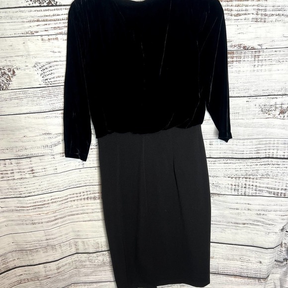 Badgley Mischka Black Silk Viscose Half Velvet Black Midi dress 4 - Picture 3 of 3